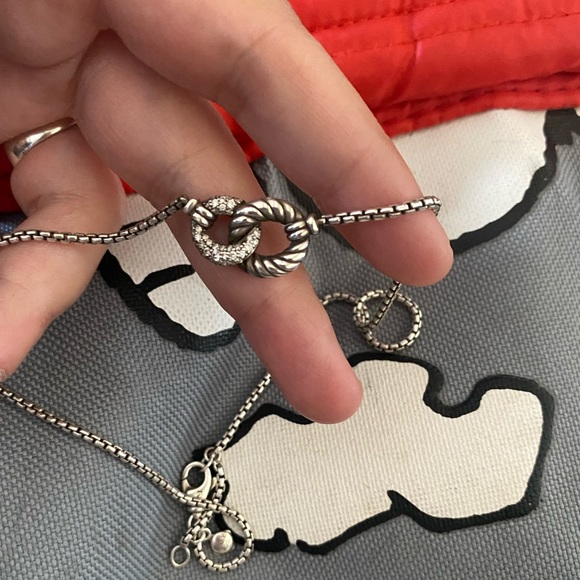 David Yurman Necklace. Super cute and chic. Goes with EVERYTHING! - Picture 3 of 6